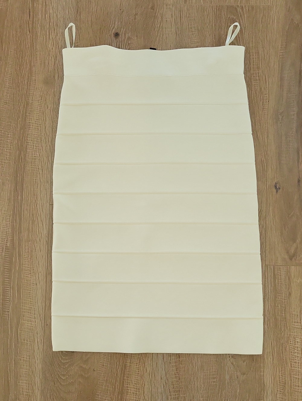GUC BCBG Off White Bandage Skirt M